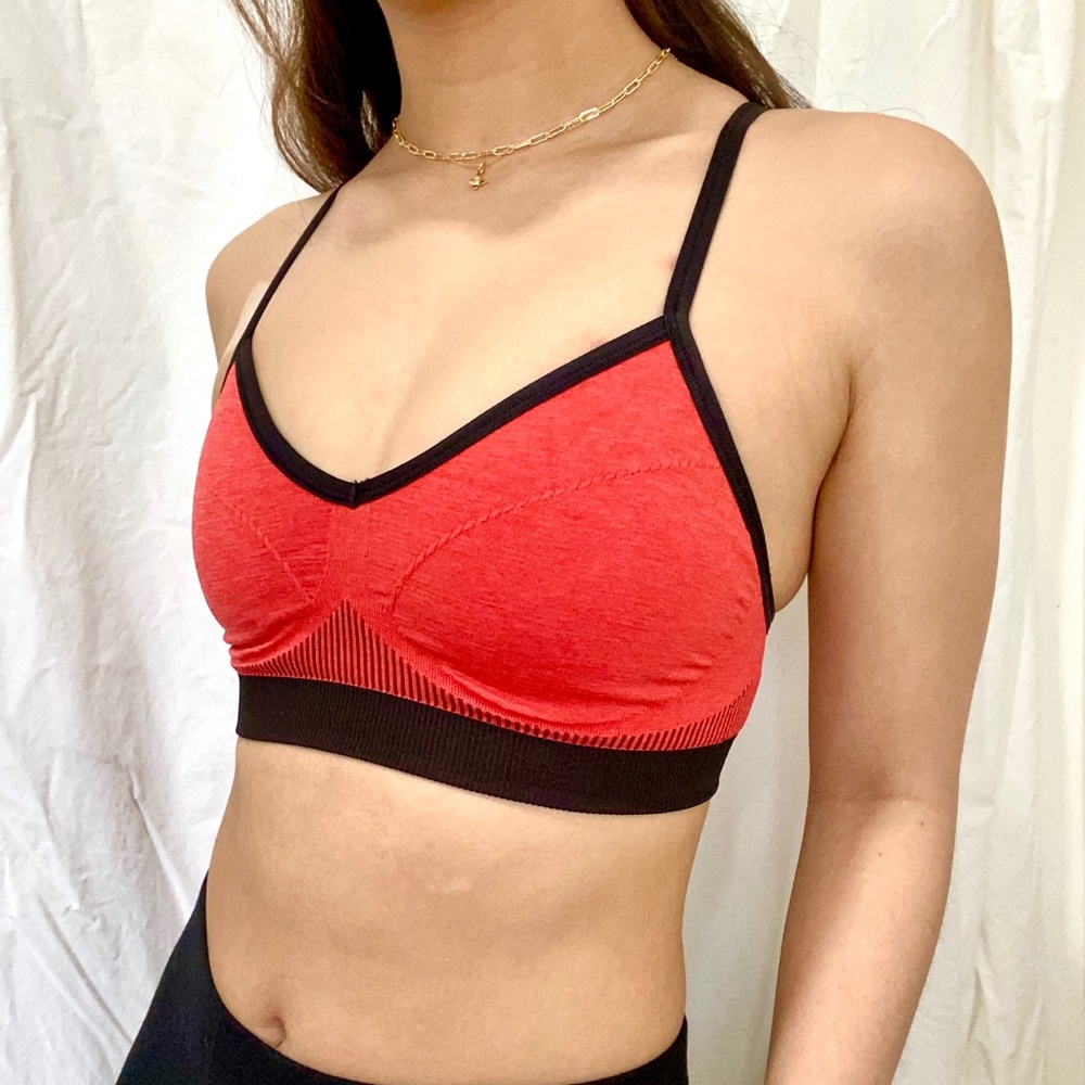 Lululemon sports bra!!!